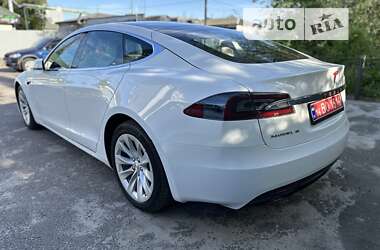 Ліфтбек Tesla Model S 2017 в Львові