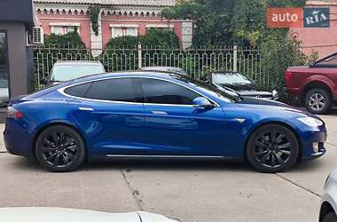 Лифтбек Tesla Model S 2015 в Харькове