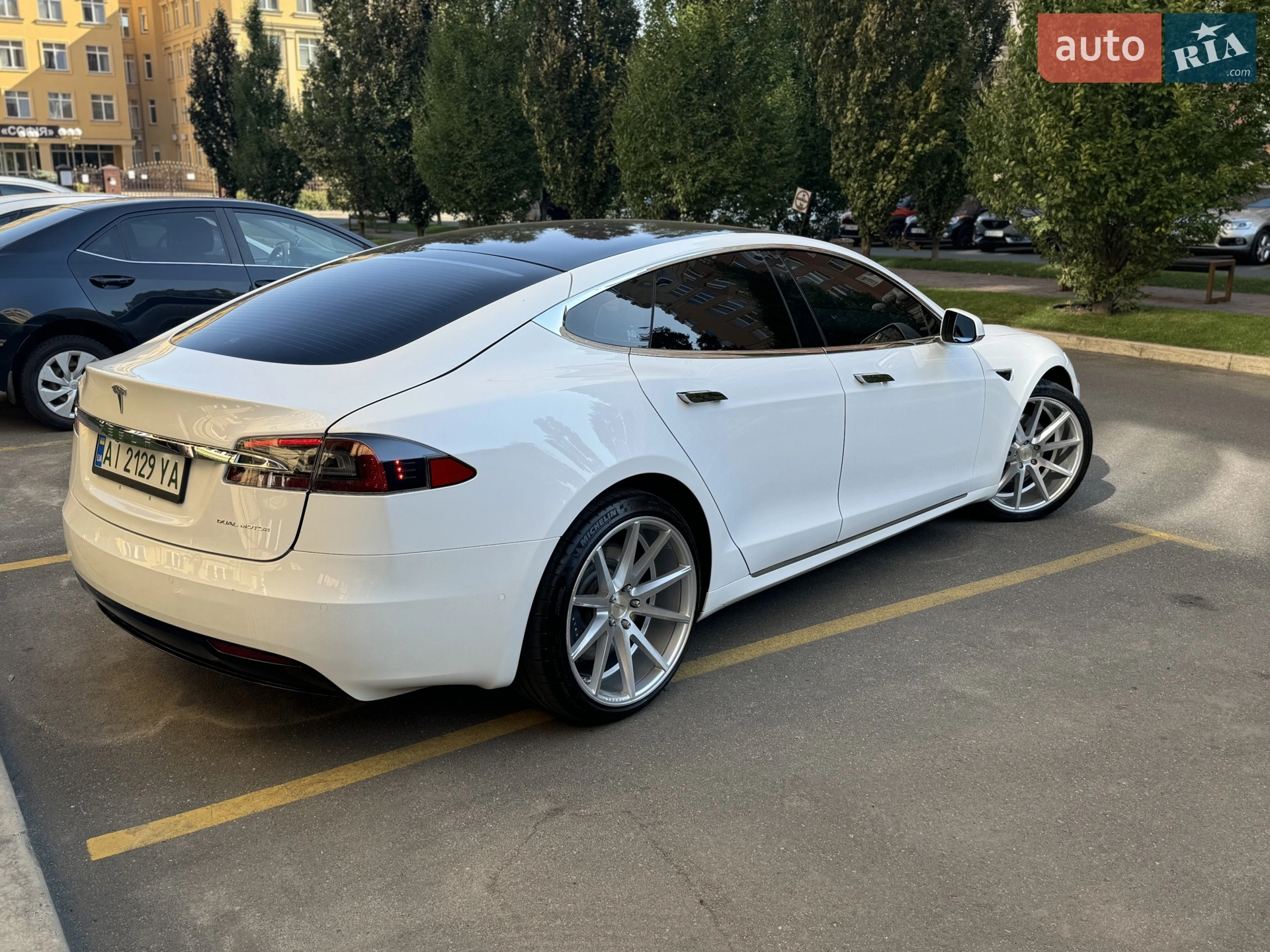 2020 Tesla Model S - мініатюра 4