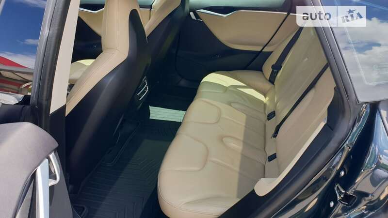 Ліфтбек Tesla Model S 2013 в Києві фото 10 Ліфтбек Tesla Model S 2013 в Києві