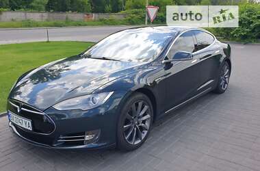 Лифтбек Tesla Model S 2013 в 