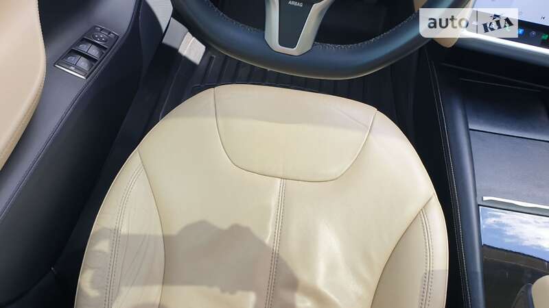 Ліфтбек Tesla Model S 2013 в Києві фото 18 Ліфтбек Tesla Model S 2013 в Києві