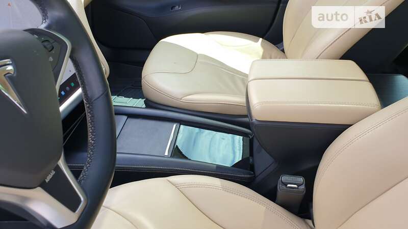 Ліфтбек Tesla Model S 2013 в Києві фото 22 Ліфтбек Tesla Model S 2013 в Києві