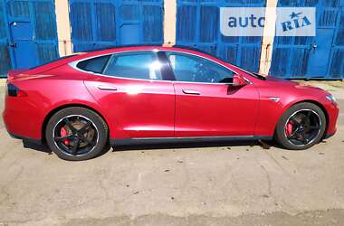 Лифтбек Tesla Model S 2014 в Киеве