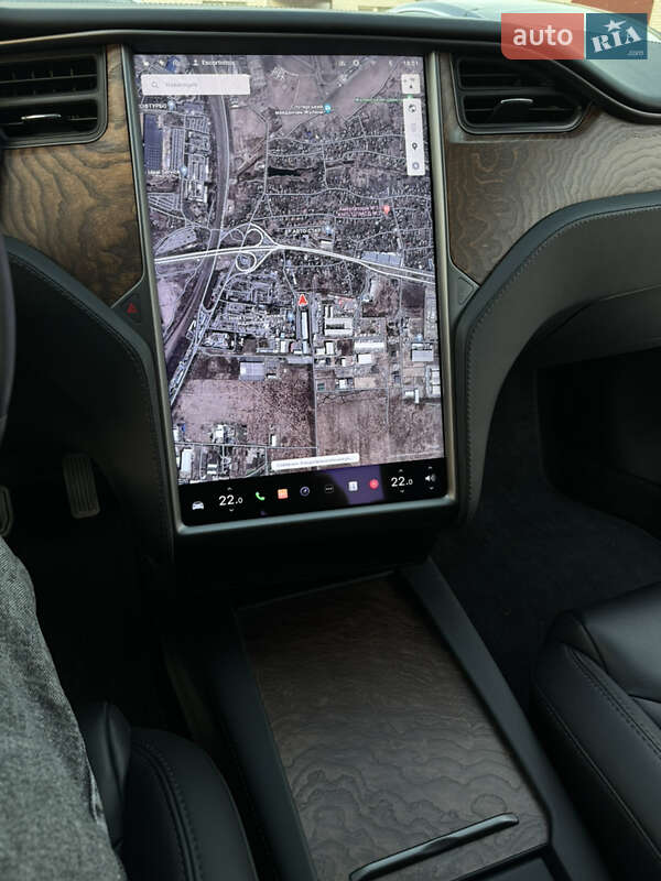 Лифтбек Tesla Model S 2020 в Киеве