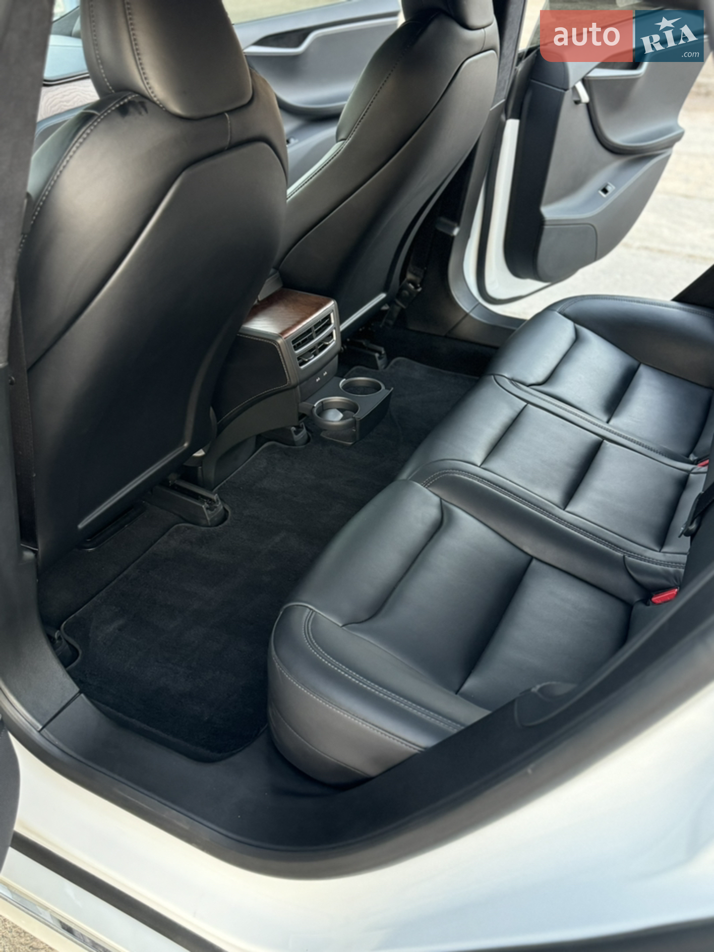 2020 Tesla Model S - мініатюра 17