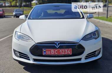 Ліфтбек Tesla Model S 2014 в Рівному