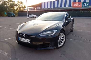 Лифтбек Tesla Model S 2017 в Днепре