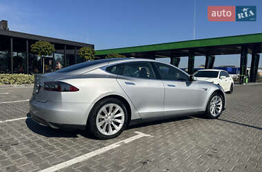 Лифтбек Tesla Model S 2013 в Стрые