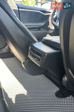 Лифтбек Tesla Model S 2013 в Стрые