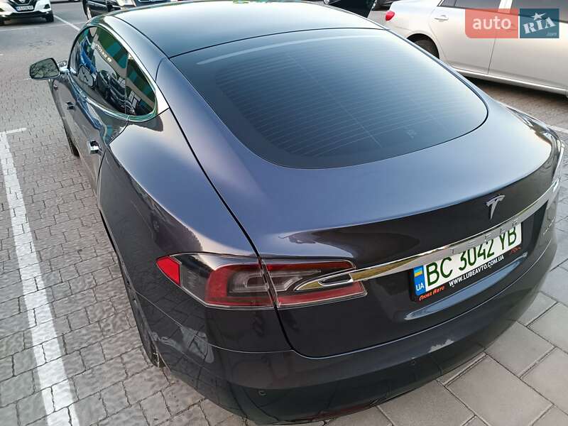 Ліфтбек Tesla Model S 2019 в Трускавці