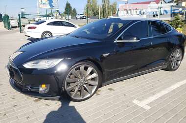 Лифтбек Tesla Model S 2015 в Тернополе