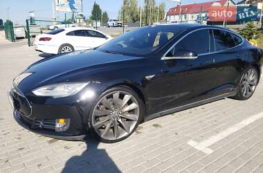 Лифтбек Tesla Model S 2015 в Тернополе