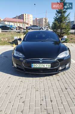 Лифтбек Tesla Model S 2015 в Тернополе