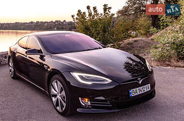 Tesla Model S 2020 Tesla Model S 2020