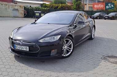 Ліфтбек Tesla Model S 2016 в Львові