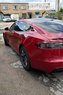 Tesla Model S 2021