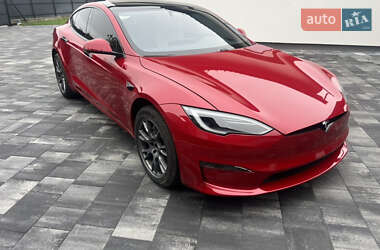Tesla Model S 2021