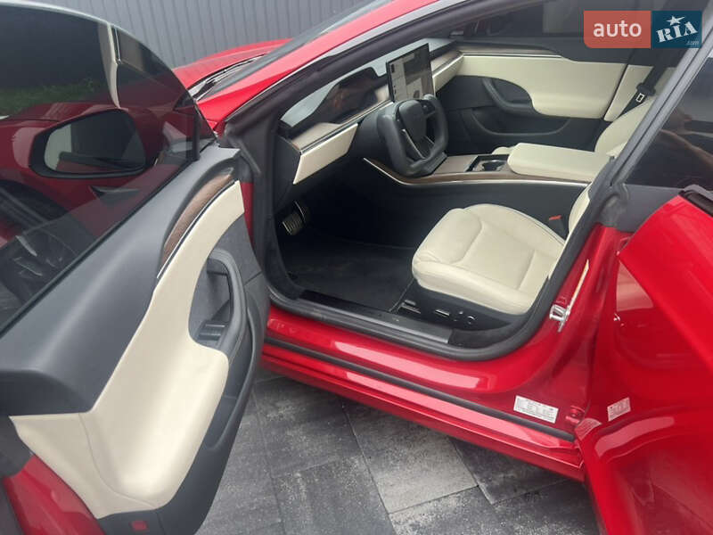 Лифтбек Tesla Model S 2021 в Житомире