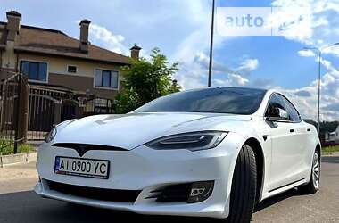 Tesla Model S 2016