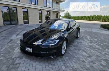 Лифтбек Tesla Model S 2021 в Киеве