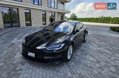 Лифтбек Tesla Model S 2021 в Киеве