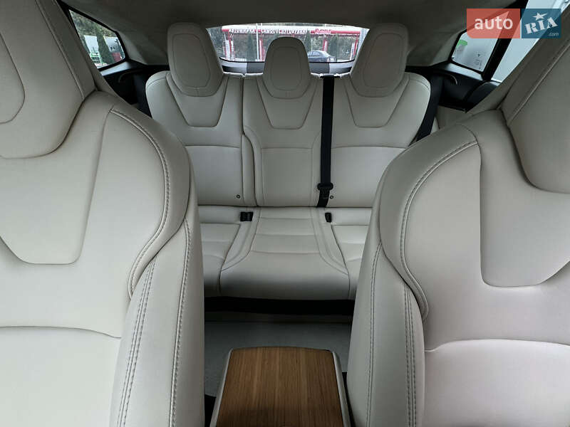 Ліфтбек Tesla Model S 2018 в Вінниці фото 20 Ліфтбек Tesla Model S 2018 в Вінниці