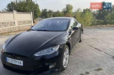 Tesla Model S 2014