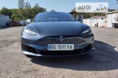 Лифтбек Tesla Model S 2016 в Николаеве