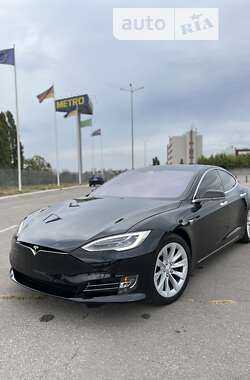 Ліфтбек Tesla Model S 2018 в Харкові