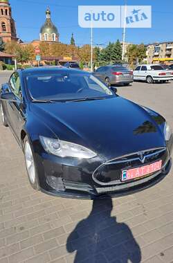 Лифтбек Tesla Model S 2014 в Славянске