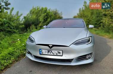 Ліфтбек Tesla Model S 2018 в 