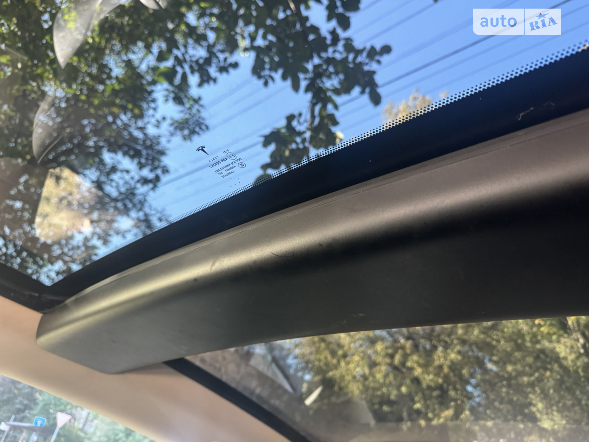 2014 Tesla Model S - мініатюра 3