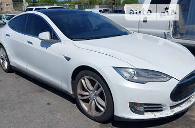 Лифтбек Tesla Model S 2014 в Львове