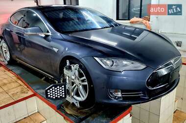 Tesla Model S 2015 Tesla Model S 2015