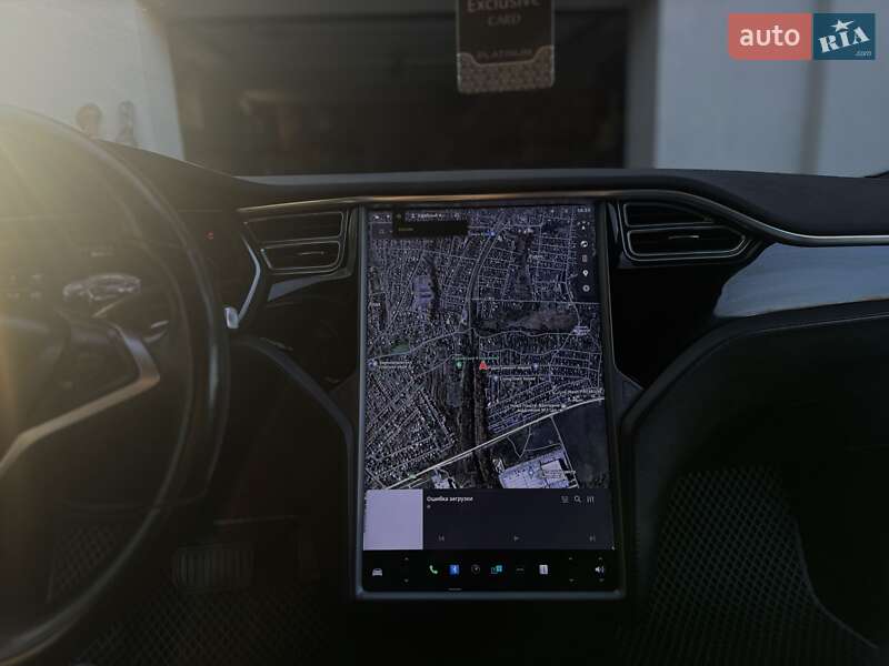 Ліфтбек Tesla Model S 2015 в Львові