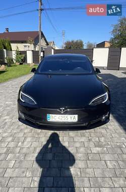 Лифтбек Tesla Model S 2018 в Львове