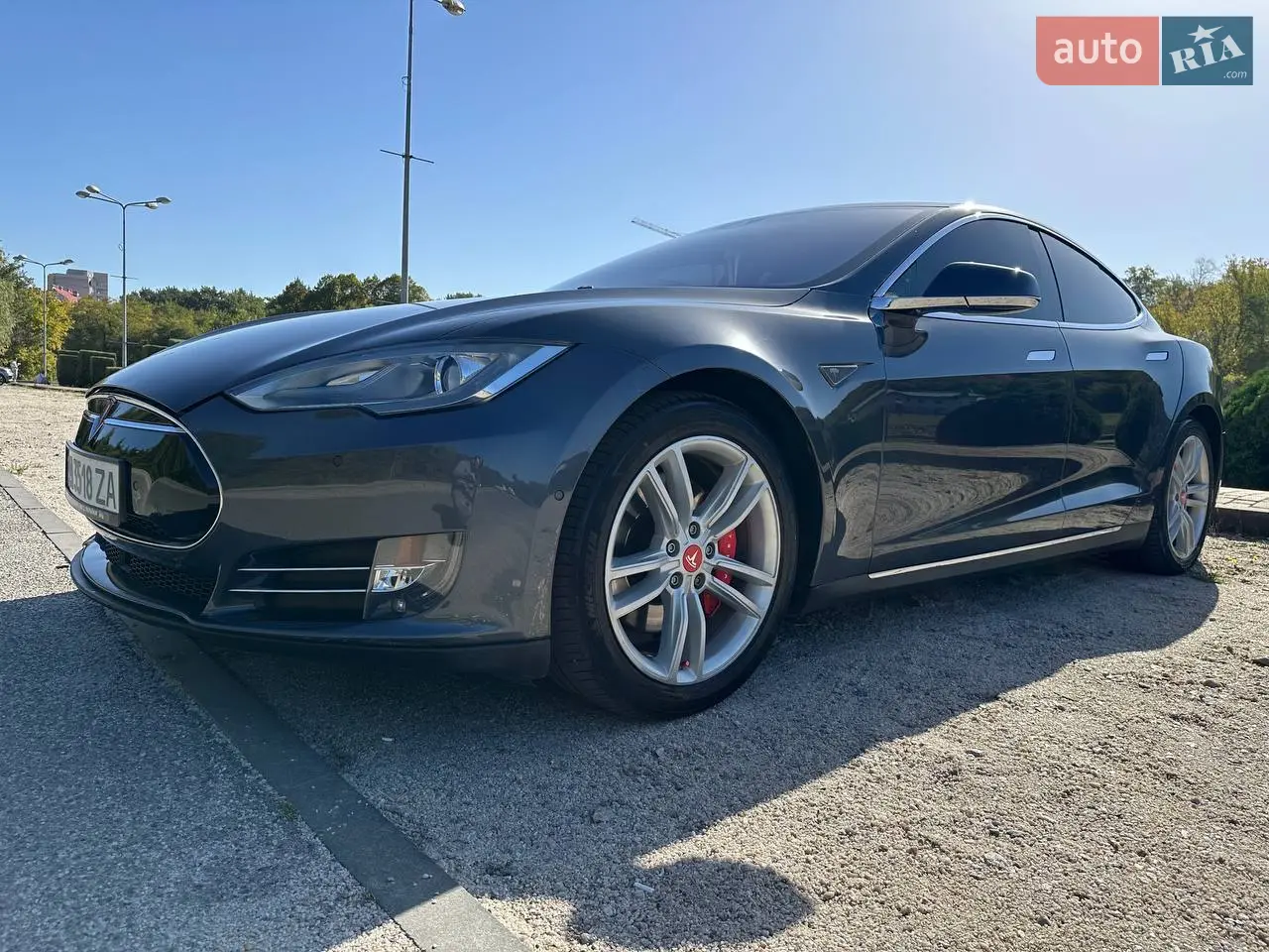 2015 Tesla Model S - мініатюра 12