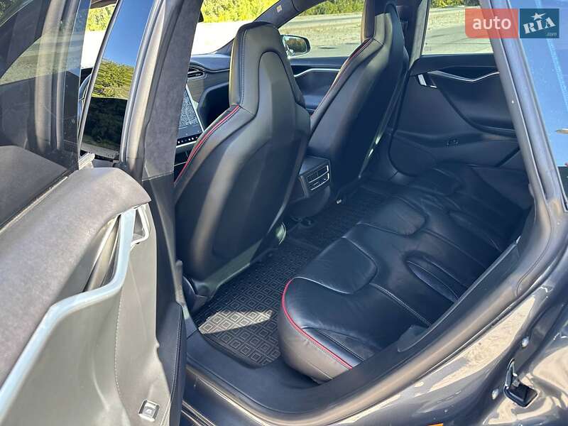 Лифтбек Tesla Model S 2014 в Киеве