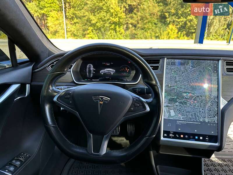 Лифтбек Tesla Model S 2014 в Киеве