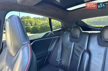 Лифтбек Tesla Model S 2014 в Киеве