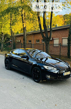 Лифтбек Tesla Model S 2014 в Львове