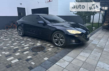 Ліфтбек Tesla Model S 2014 в Львові