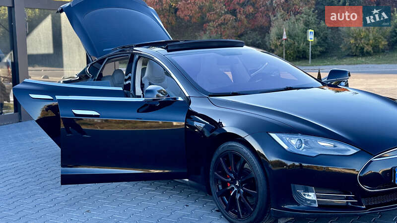 Ліфтбек Tesla Model S 2014 в Зборові