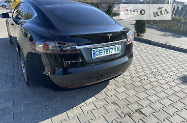 Лифтбек Tesla Model S 2017 в Черновцах