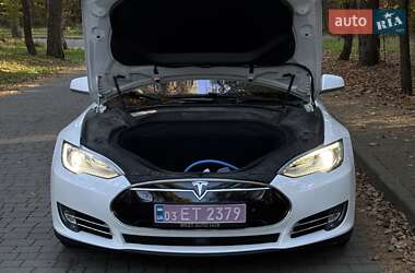 Лифтбек Tesla Model S 2016 в 
