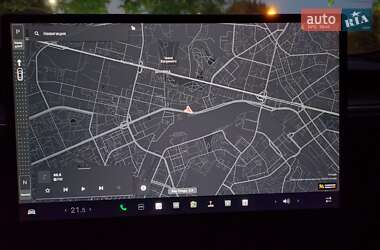 Лифтбек Tesla Model S 2022 в 