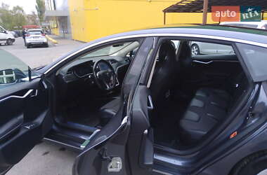Ліфтбек Tesla Model S 2017 в 