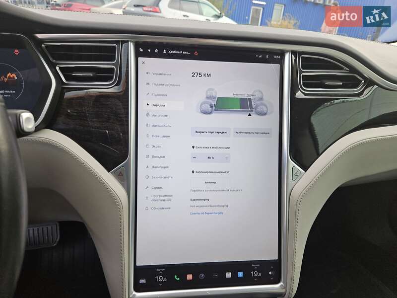 Ліфтбек Tesla Model S 2016 в Львові