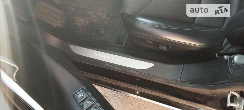 Лифтбек Tesla Model S 2018 в Одессе